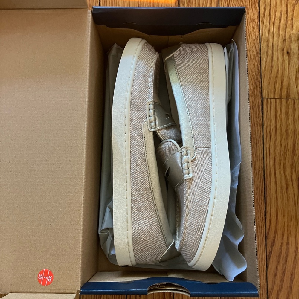 Cole Haan tan Penny Loafers size 8.5